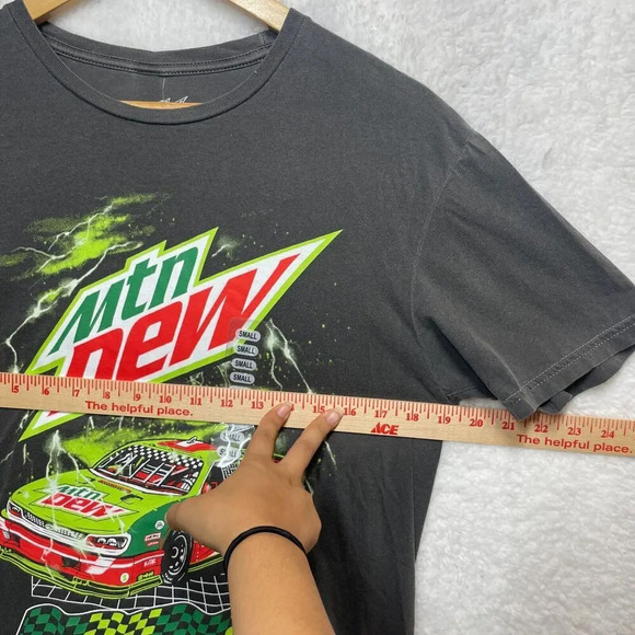 Mountain Dew Mens T-Shirt S Large Black Green Red Logo MTN Dew Car Graphic Tee - Picture 3 of 8